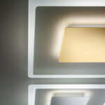 Serie Aruba in vetro trasparente con bordo sabbiato e centrale in metallo in 4 versioni colorate - dimensioni 50x50cm e 35x35cm copia